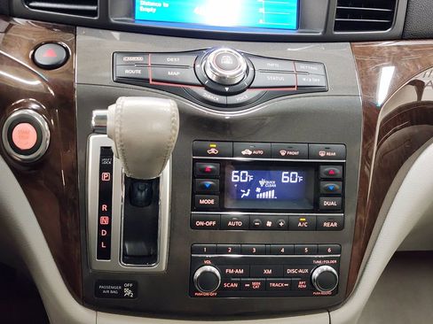 Used 2013 Nissan Quest LE w/ Protection Pkg image 31