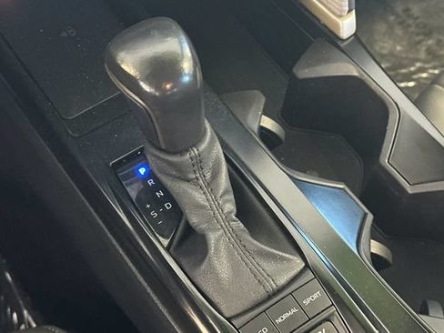 Certified 2025 Toyota Camry SE FWD image 25