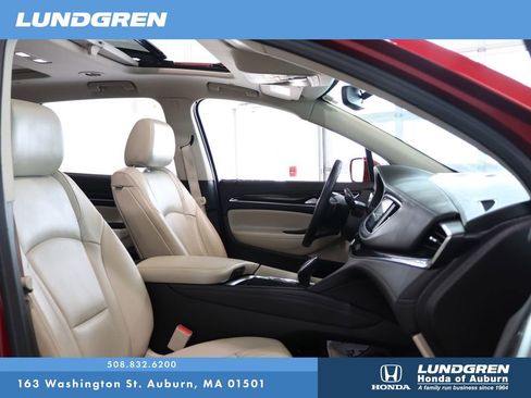 Used 2018 Buick Enclave Premium w/ Experience Buick Package AWD/4WD image 17