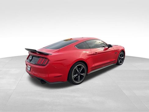 Used 2017 Ford Mustang GT Premium w/ Equipment Group 401A image 9