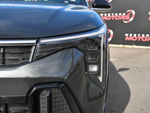 Used 2025 Kia K4 GT-Line w/ GT-Line Sunroof Package image 11