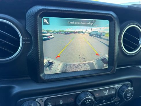 Used 2021 Jeep Gladiator Overland w/ Popular Equipment Package image 40