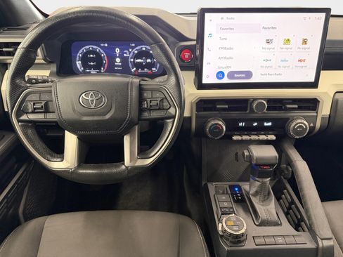 Used 2024 Toyota Tacoma TRD Off-Road image 11