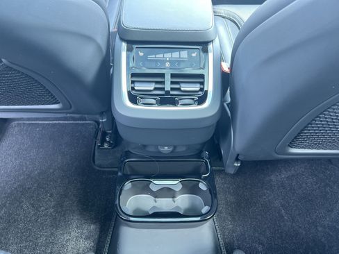 Used 2024 Volvo XC90 B6 Ultimate AWD/4WD image 23