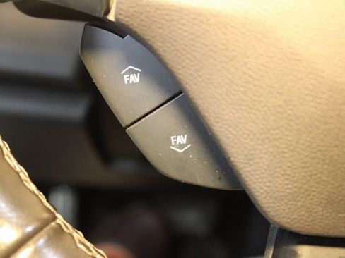 Used 2022 Chevrolet Camaro LT image 16