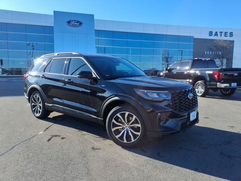 New 2026 Ford Explorer ST-Line RWD image 1