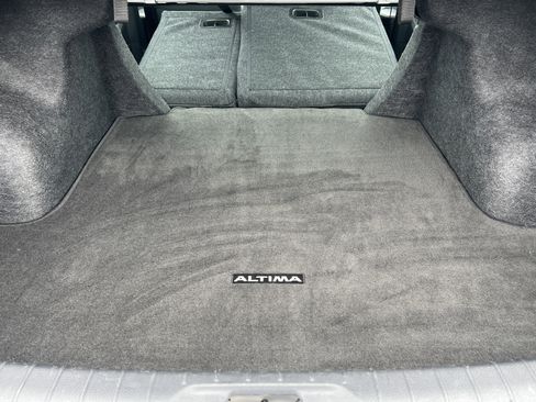 Used 2025 Nissan Altima 2.5 SV image 19