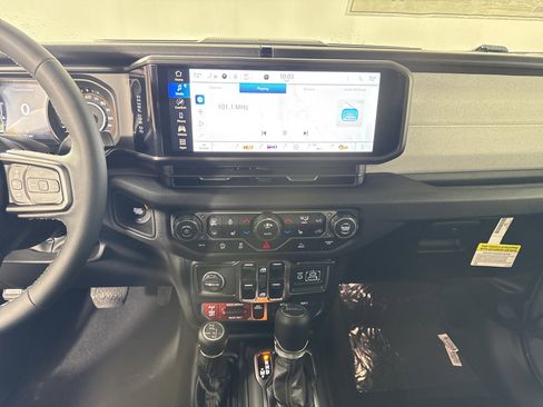 New 2026 Jeep Gladiator Willys image 25