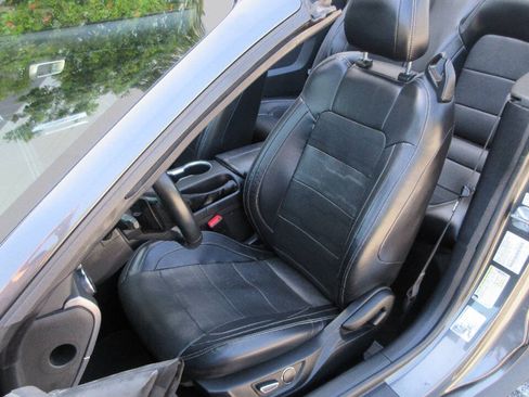 Used 2019 Ford Mustang Premium w/ Equipment Group 201A RWD image 11