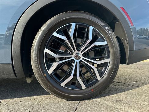 Used 2026 Toyota Crown XLE image 20