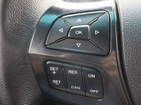 Used 2017 Ford Explorer XLT AWD/4WD image 11