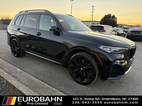 Used 2021 BMW X7 xDrive40i w/ M Sport Package image 25