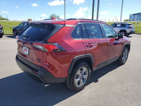 Certified 2024 Toyota RAV4 XLE w/ Convenience Package AWD/4WD image 4