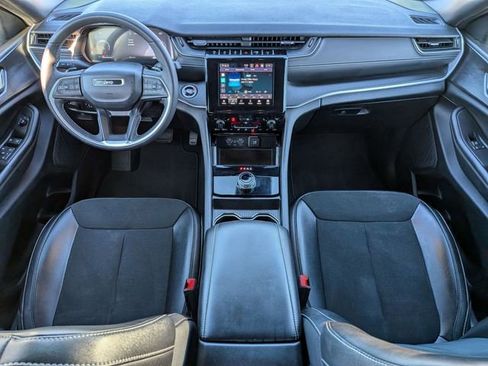 Certified 2024 Jeep Grand Cherokee L Laredo image 26