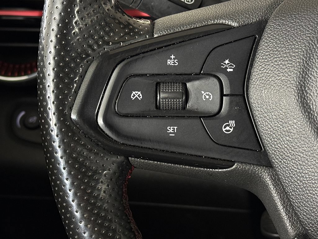 Used 2024 Chevrolet Trax RS FWD image 26