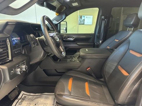 Used 2024 GMC Sierra 2500 AT4 w/ AT4 Premium Plus Package image 16
