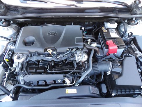 Used 2021 Toyota Camry SE FWD image 24