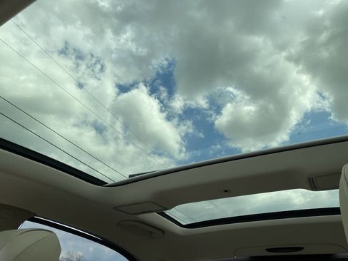 Used 2015 Mercedes-Benz S 550 4MATIC Sedan image 43