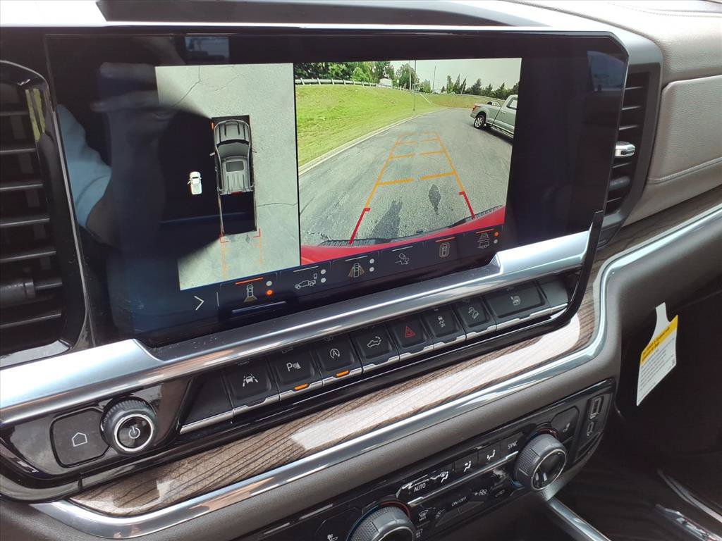 Used 2024 Chevrolet Silverado 1500 LT Trail Boss w/ LT Trail Boss Premium Package AWD/4WD image 35