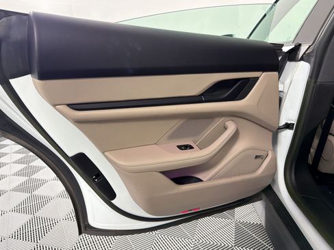 Certified 2024 Porsche Taycan RWD image 17