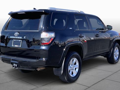 Used 2018 Toyota 4Runner SR5 Premium image 12