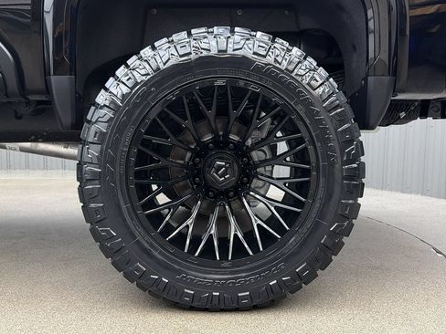 Used 2026 GMC Sierra 3500 Denali Ultimate AWD/4WD image 12