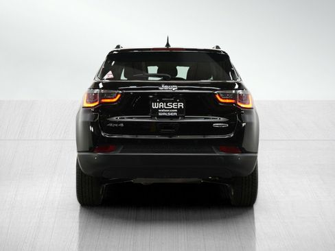 Used 2019 Jeep Compass Latitude w/ Popular Equipment Group image 5