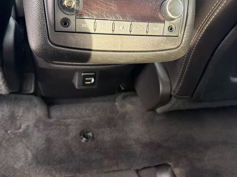 Used 2017 GMC Acadia Limited SLT image 14