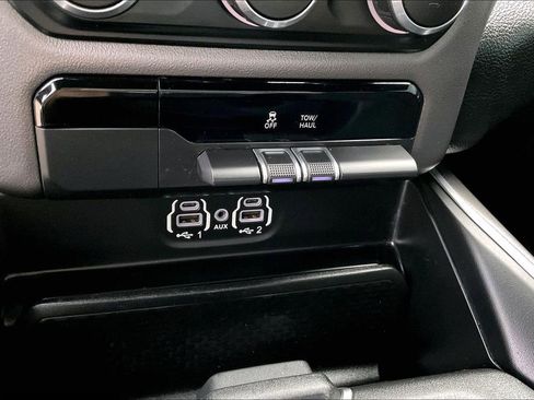 Used 2020 RAM 1500 Big Horn image 31