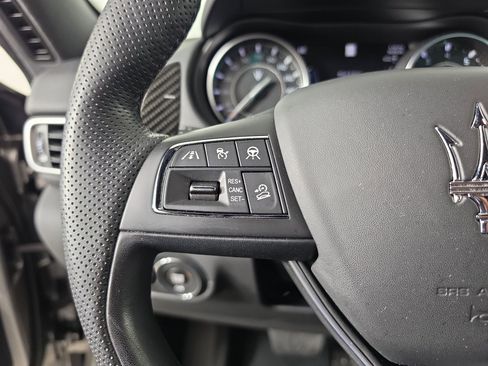 Used 2022 Maserati Levante Modena AWD/4WD image 21