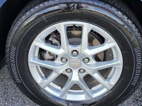 Used 2024 Chevrolet Equinox LT image 10