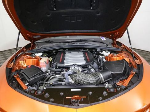 Used 2023 Chevrolet Camaro SS RWD image 4