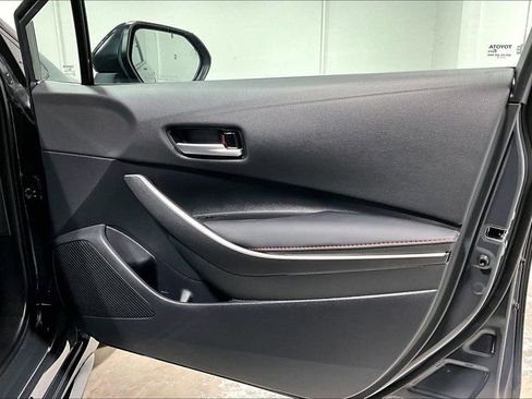 Used 2025 Toyota Corolla SE image 21