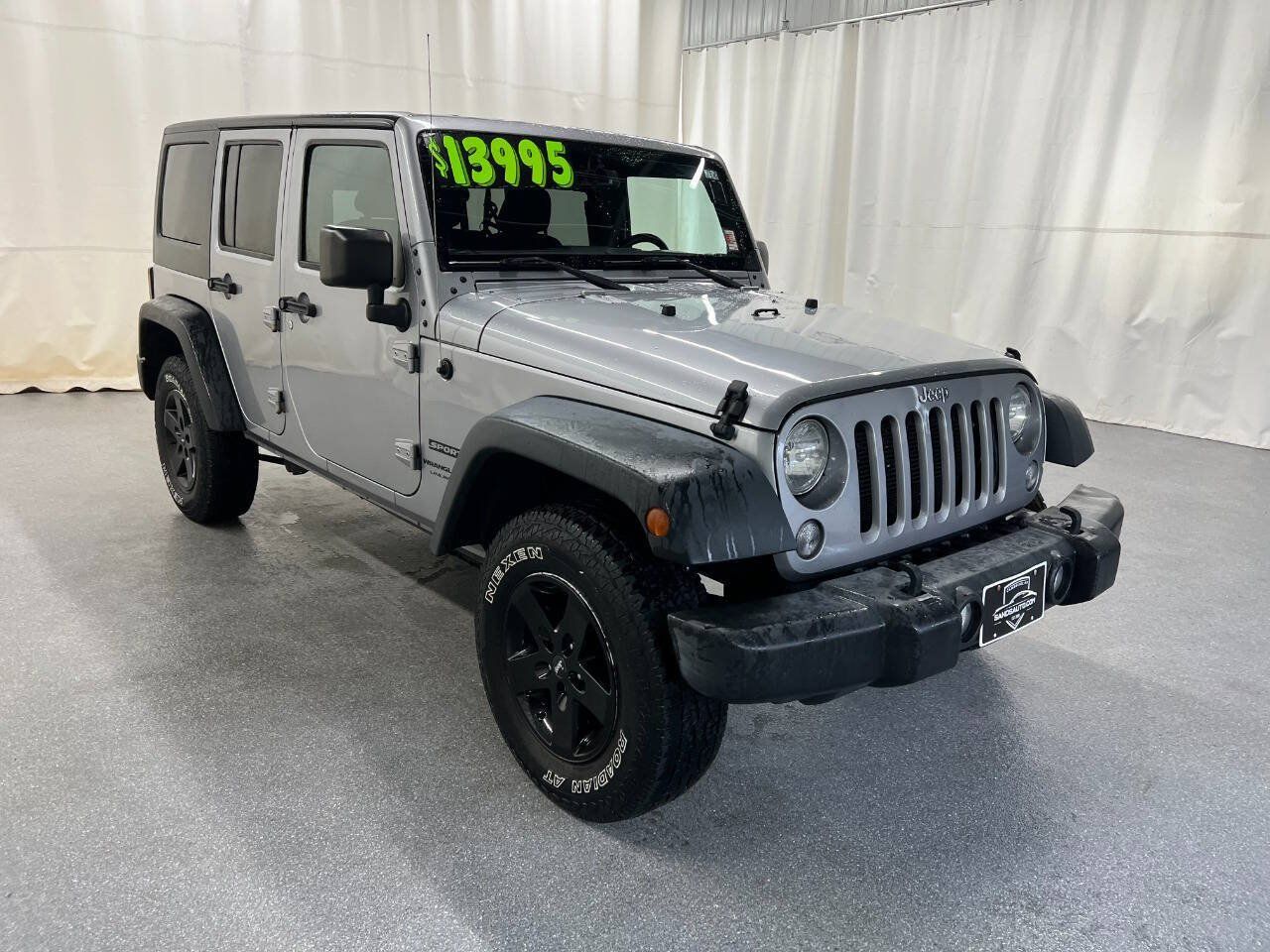 Used 2018 Jeep Wrangler Unlimited Sport S AWD/4WD image 3