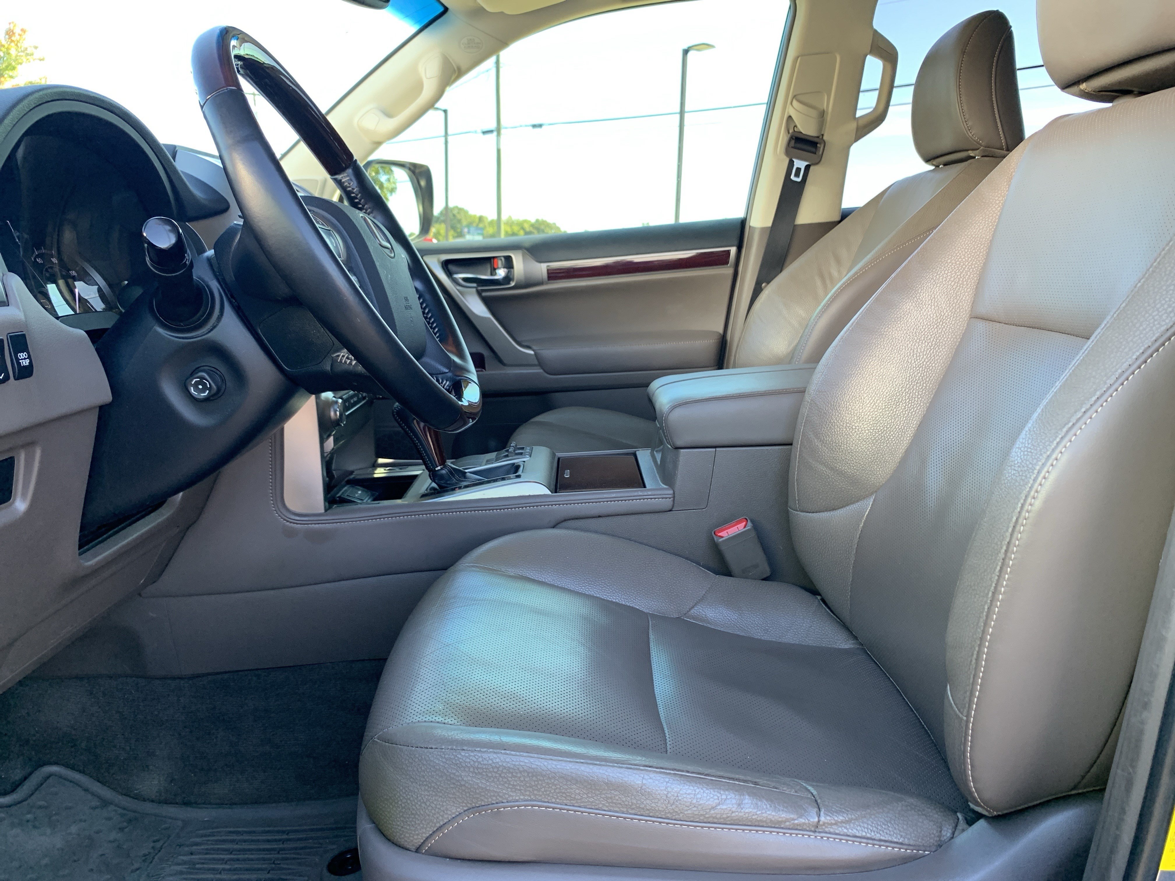 Used 2019 Lexus GX 460 Premium AWD/4WD image 16