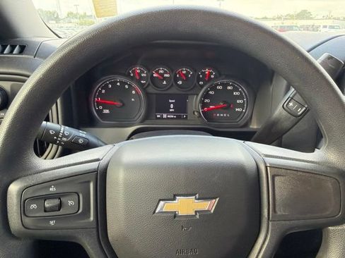 Used 2022 Chevrolet Silverado 2500 Custom w/ Custom Value Package AWD/4WD image 11