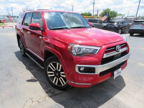 Used 2022 Toyota 4Runner Limited AWD/4WD image 3