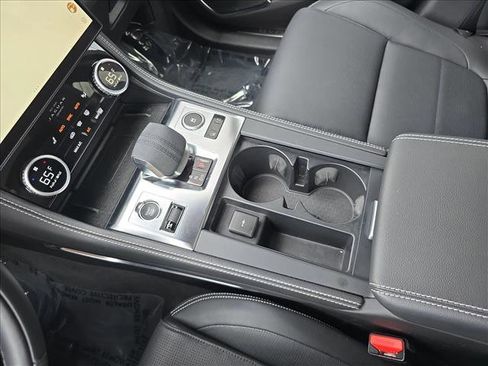 Certified 2025 Jaguar F-PACE R-Dynamic S image 24