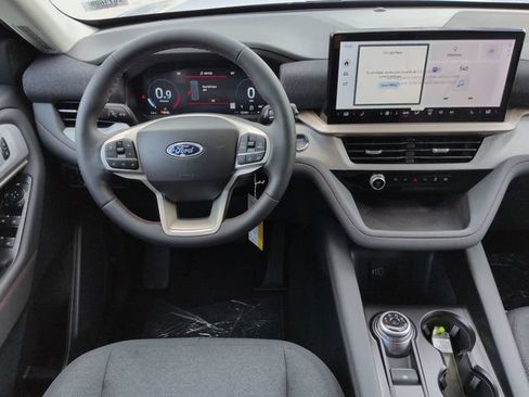 New 2026 Ford Explorer Active RWD image 16