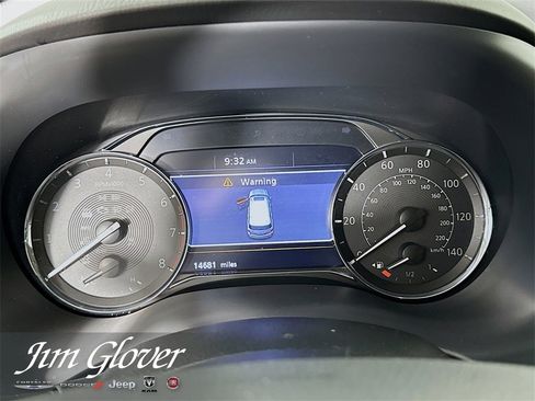 Used 2024 INFINITI QX80 Premium Select w/ Cargo Package image 32