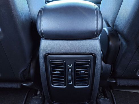 Used 2023 Dodge Durango SXT Launch Edition image 26