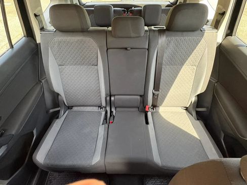 Used 2019 Volkswagen Tiguan S FWD image 29