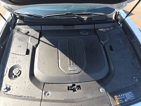 Used 2024 Cadillac Lyriq Tech RWD image 10