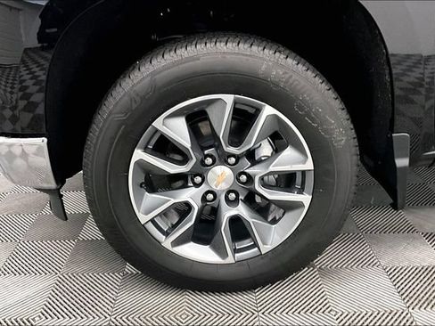 Used 2026 Chevrolet Silverado 1500 LT AWD/4WD image 10