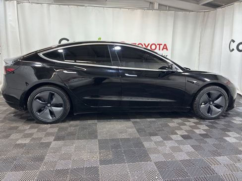 Used 2019 Tesla Model 3 Mid Range RWD image 10