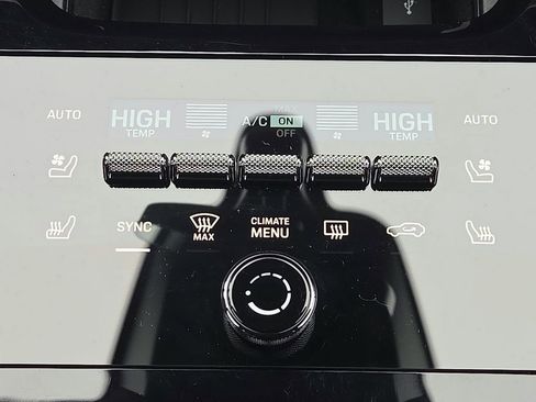 Certified 2024 Porsche Cayenne S image 14