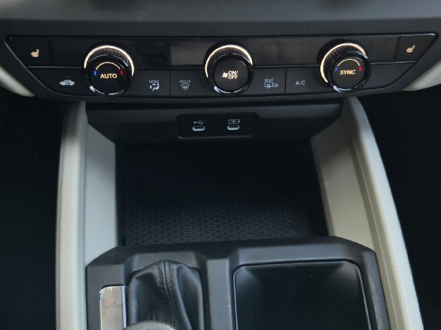 Used 2025 Honda Accord SE image 17