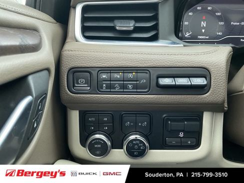 Certified 2022 GMC Yukon XL Denali w/ Denali Premium Package AWD/4WD image 21