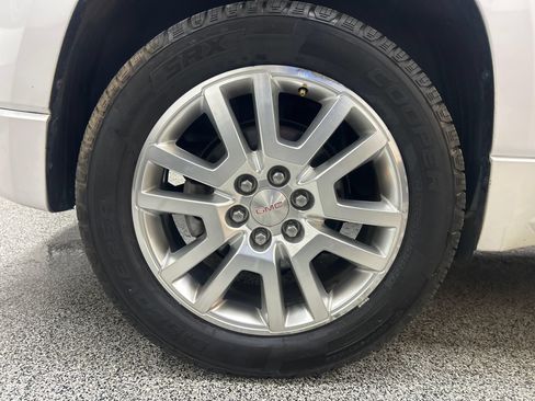 Used 2016 GMC Acadia Denali AWD/4WD image 7