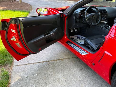 Used 2013 Chevrolet Corvette Grand Sport w/ 2LT Preferred Equipment Group image 50